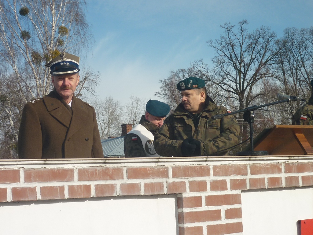 Przysięga żołnierska w 2 Mazowieckim pułku saperów w Kazuniu