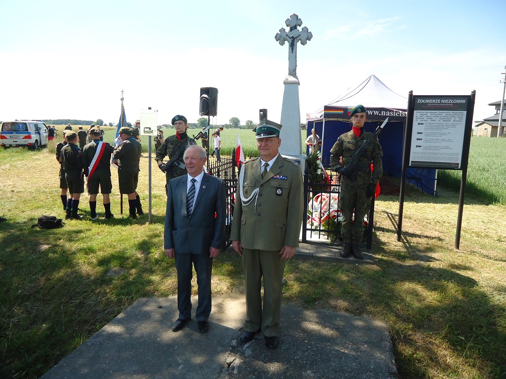 Uroczystość upamiętniająca Żołnierzy Wyklętych w Popowie Borowym w Gminie Nasielsk z udziałem ZOR RP