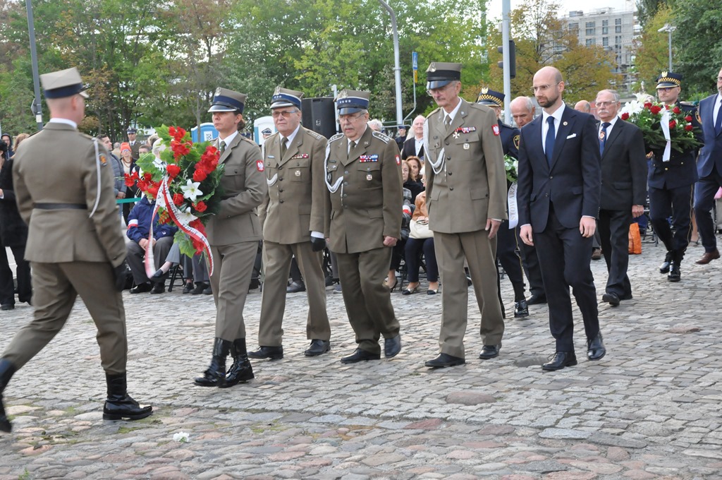 Honor i Pamięć. Członkowie ZOR RP uczcili w Warszawie ofiary sowieckiej agresji Honor i Pamięć. Członkowie ZOR RP uczcili w Warszawie ofiary sowieckiej agresji